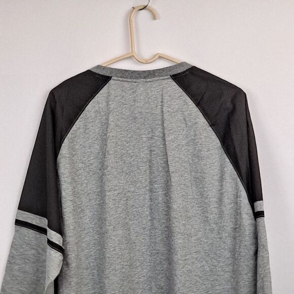 Oakley Mens Method 3/4 raglan sleeve top. NWT - Picture 9 of 10